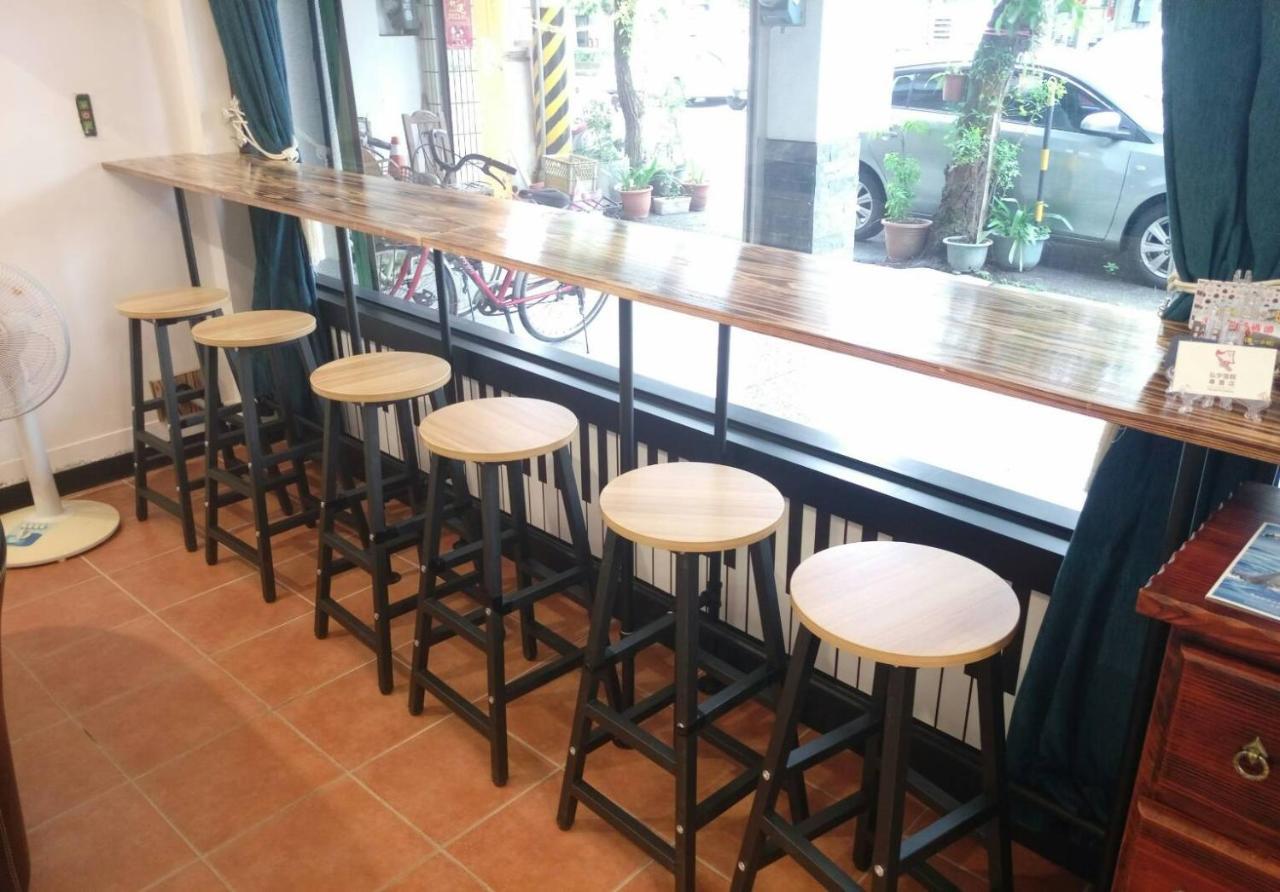 小小鋼琴家民宿&近夜市文創美食街 Hualien Eksteriør billede